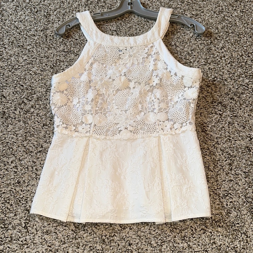 Embroidery top